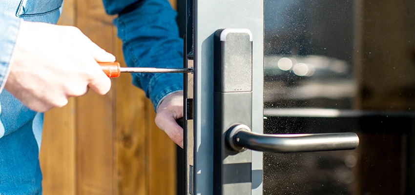 Aluminium Door Lock Replacement in Rubidoux, California