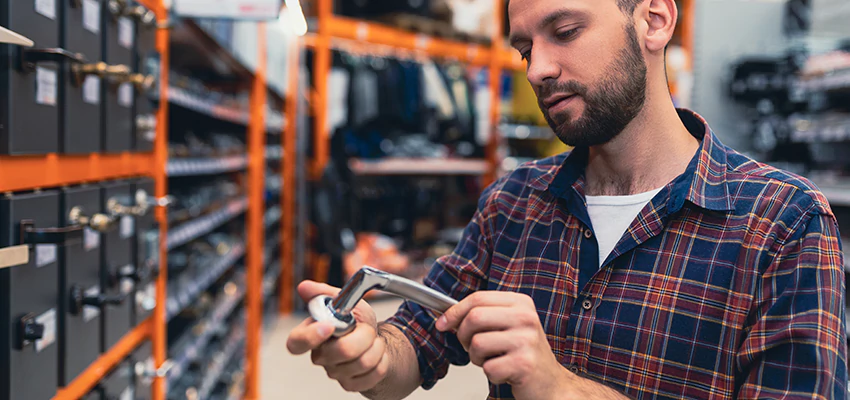 Locksmith For Retail Stores Lockout Services in Rubidoux, California